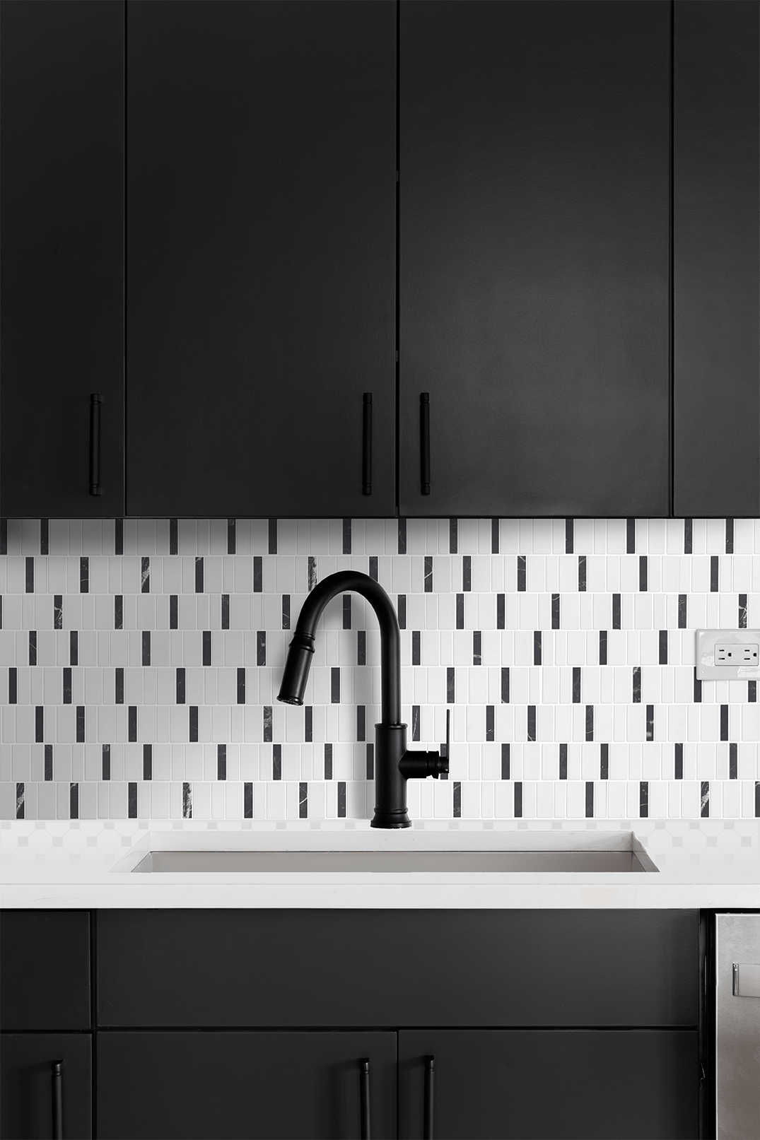 Welcome 13 Metro Blend Thassos Irregular Stacked